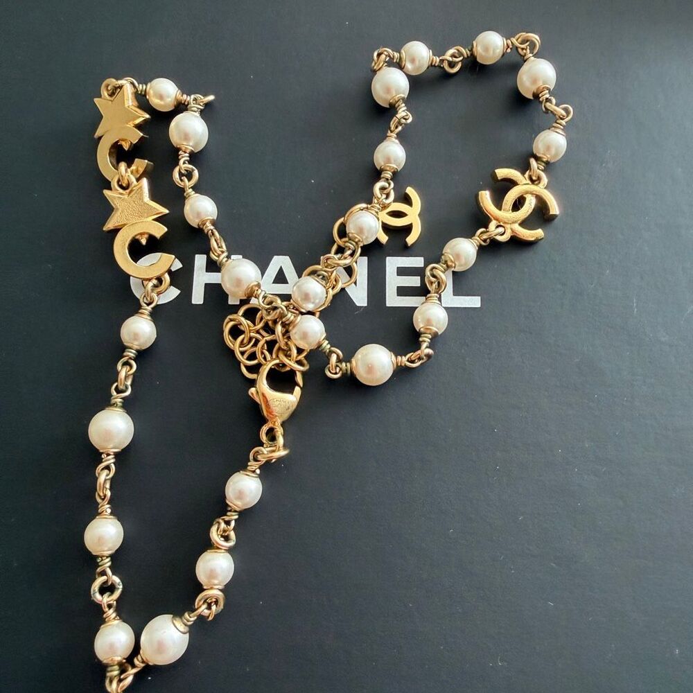 Chanel 24C Faux Pearl & Strass Station Chain Necklace - Picture 5 of 10